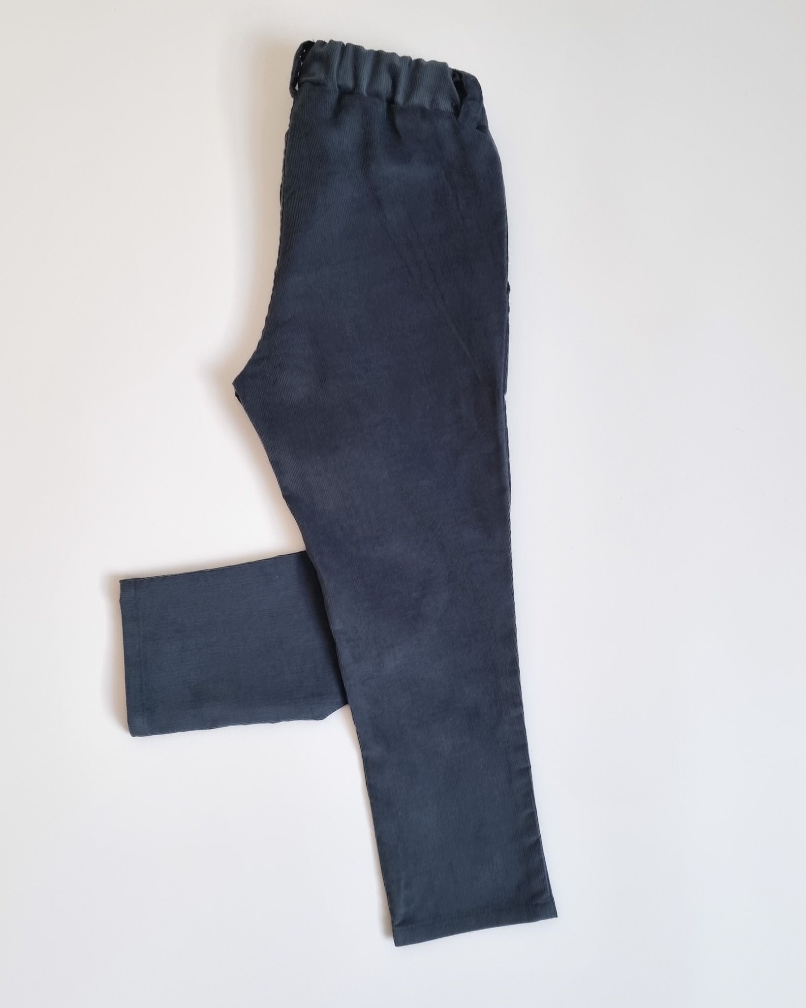 Sztruksowe spodnie ze szlufkami i regulacją pasa - jeans - 86/92