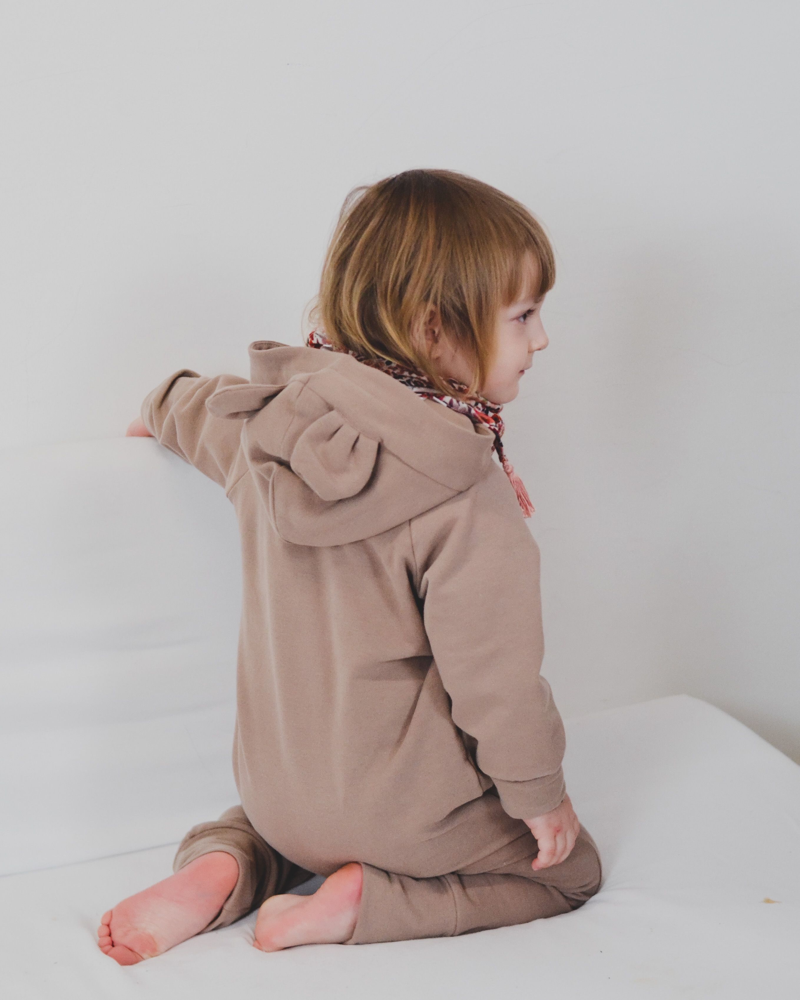 Kombinezon romper z bawełny organicznej z uszami misia - kwarcowy róż - 86/92