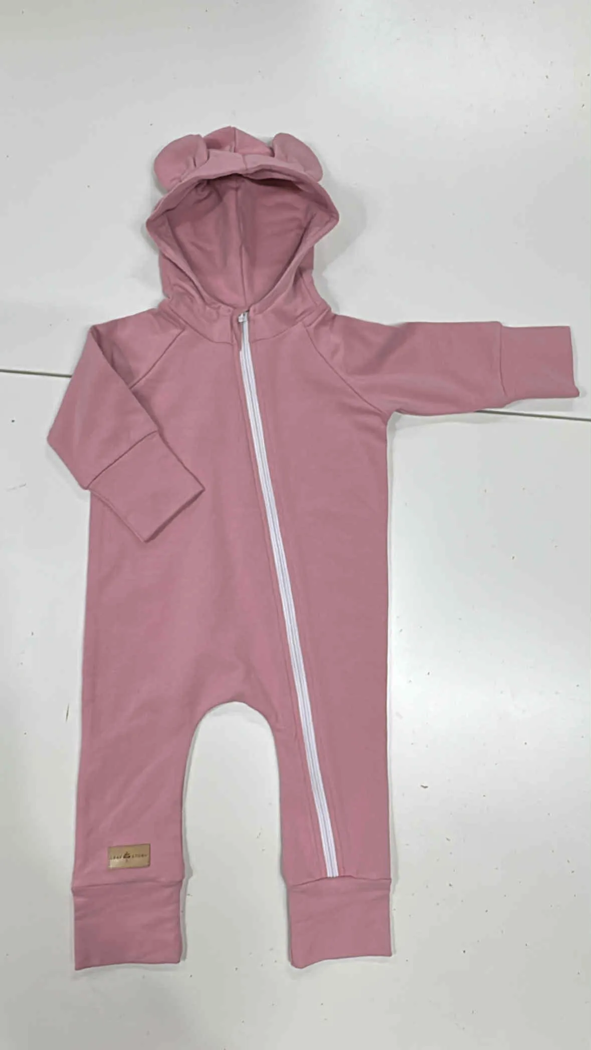 Kombinezon romper z bawełny organicznej z uszami misia - kwarcowy róż - 86/92